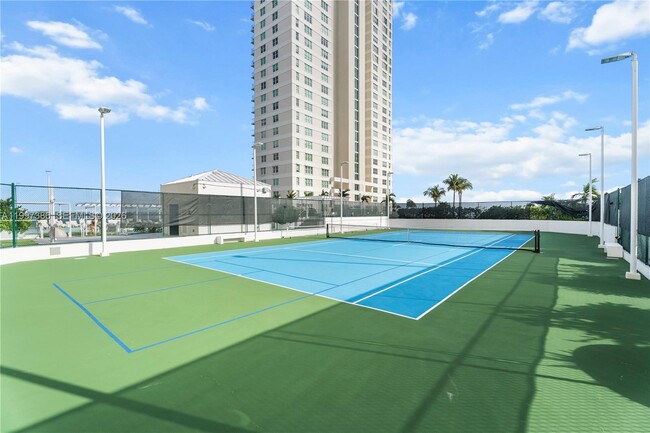 Building Photo - 770 Claughton Island Dr