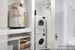 Building Photo - 1115 S Alamo St