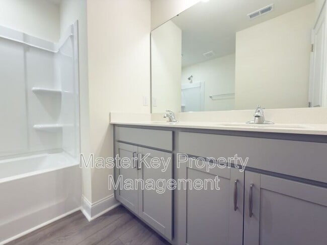 Building Photo - 74 Bloodroot St