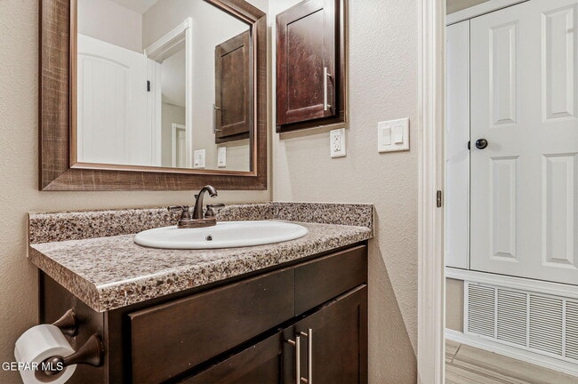 Building Photo - 14844 Tierra Tencha Ct