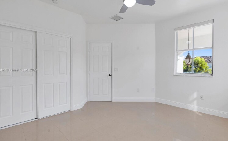 Building Photo - 17994 NW 87th Pl