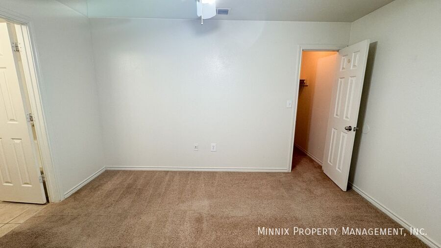 Building Photo - 5415 Marshall St