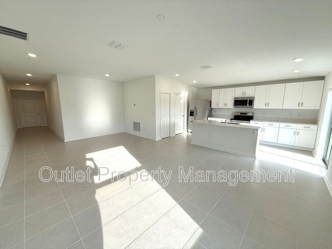 Building Photo - 1275 Belle Isle Ln