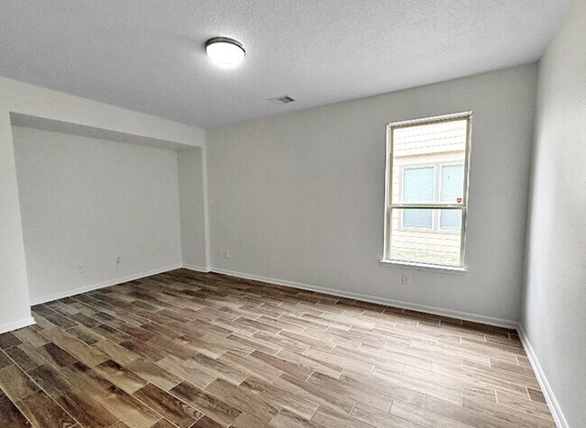 Building Photo - 6503 Bayliss Valley Ln