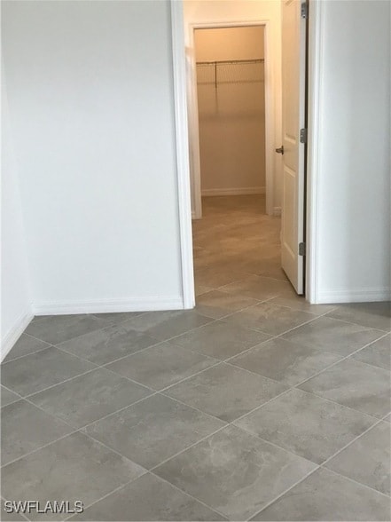 Building Photo - 2016 Vermont Ln