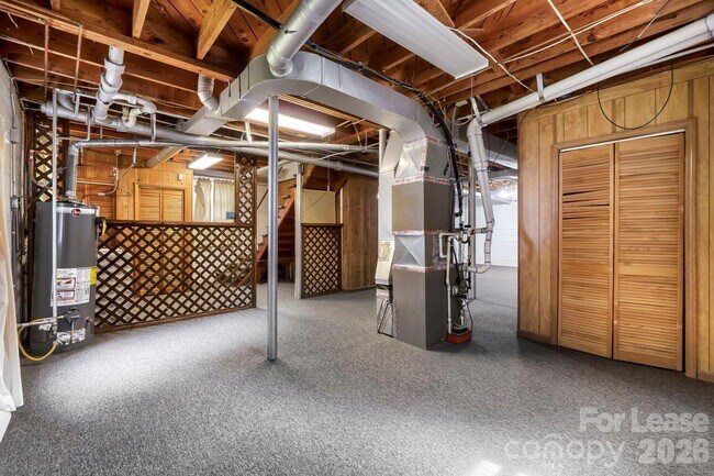 Building Photo - 221 Eden Cir