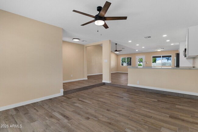 Building Photo - 18408 N 46th Dr