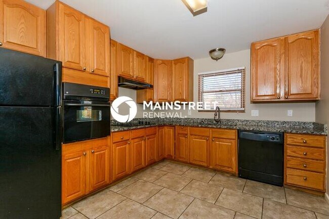 Building Photo - 3 Bedroom Pet-Friendly Home in Florissant, MO with Main Street Renewal