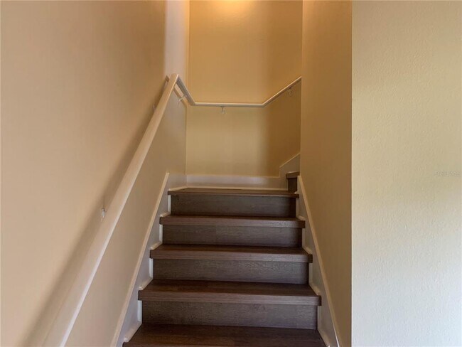 Building Photo - 1555 Scarlet Oak Loop