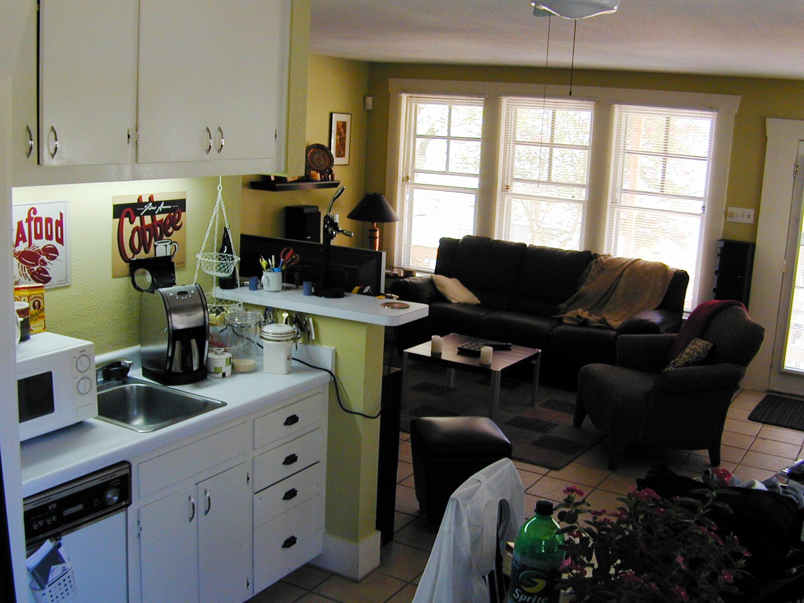Bar + Den (furnished pic) - 126 Abiso Ave
