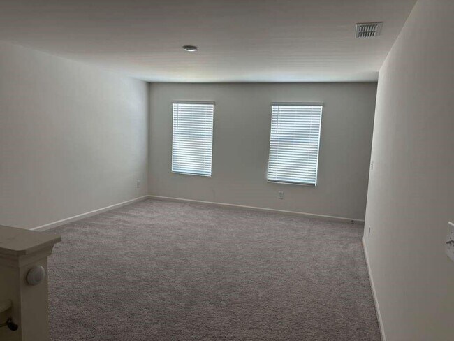 Building Photo - 254 Corinth Dr