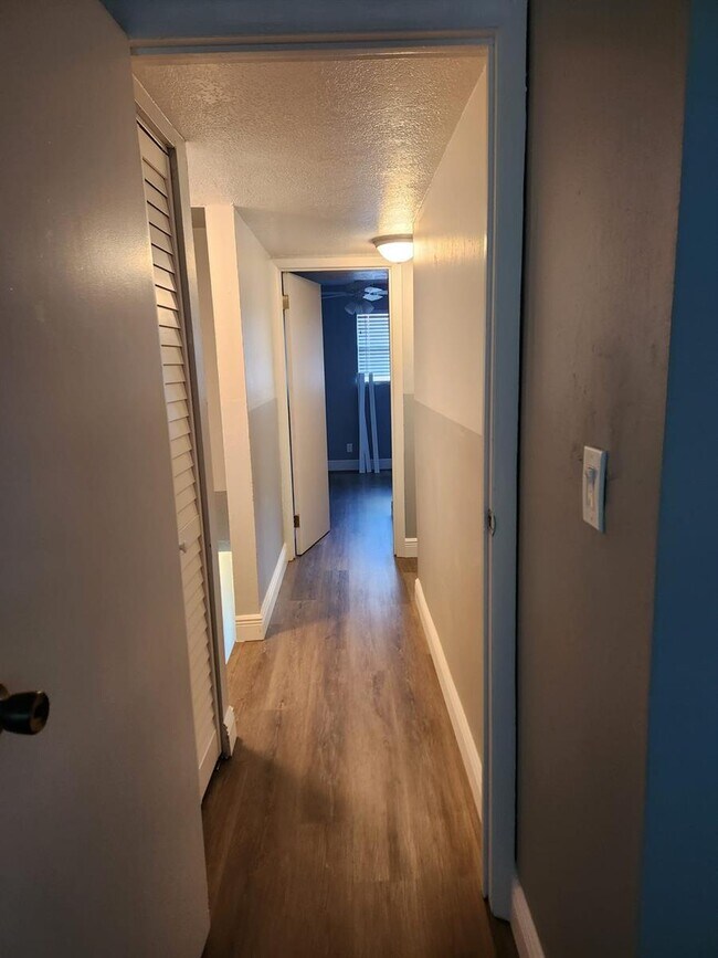Building Photo - 5668 Blueberry Ct