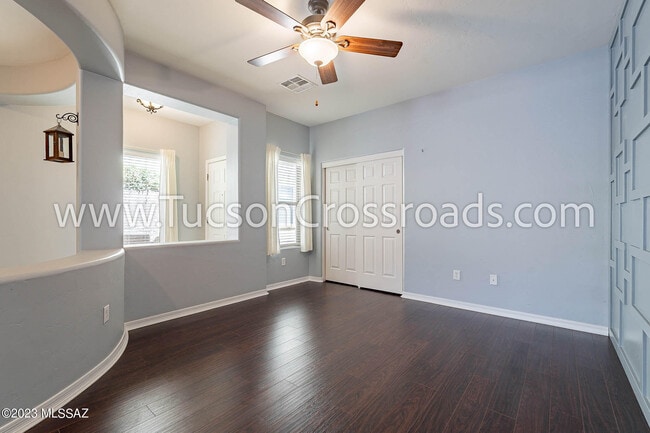 Building Photo - 1254 W Versilia Dr