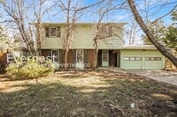 Building Photo - 4 Bed, 2.5 Bath Home with Garage / Available Soon!