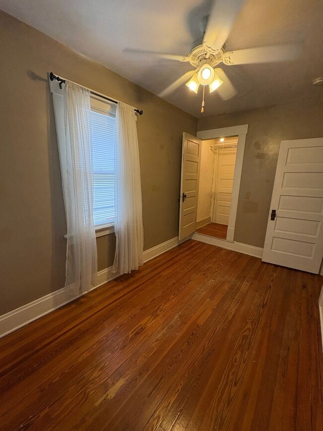 Building Photo - 2 Bedroom 1 Bathroom in German Village