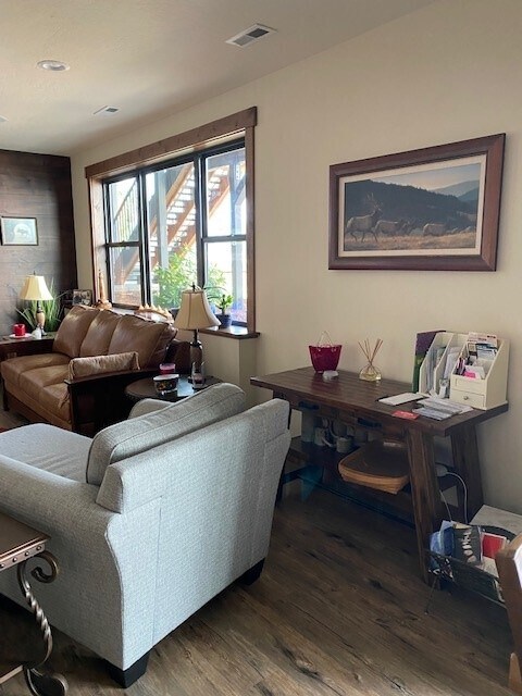 Building Photo - 2959 E Hayden Lake Rd