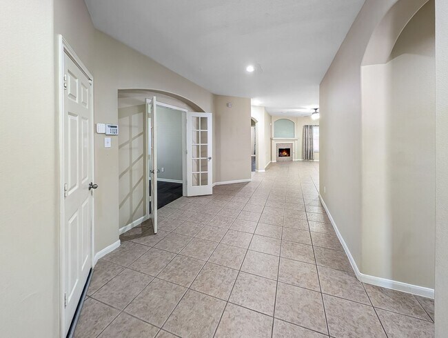 Building Photo - 26403 Abbey Springs Ln