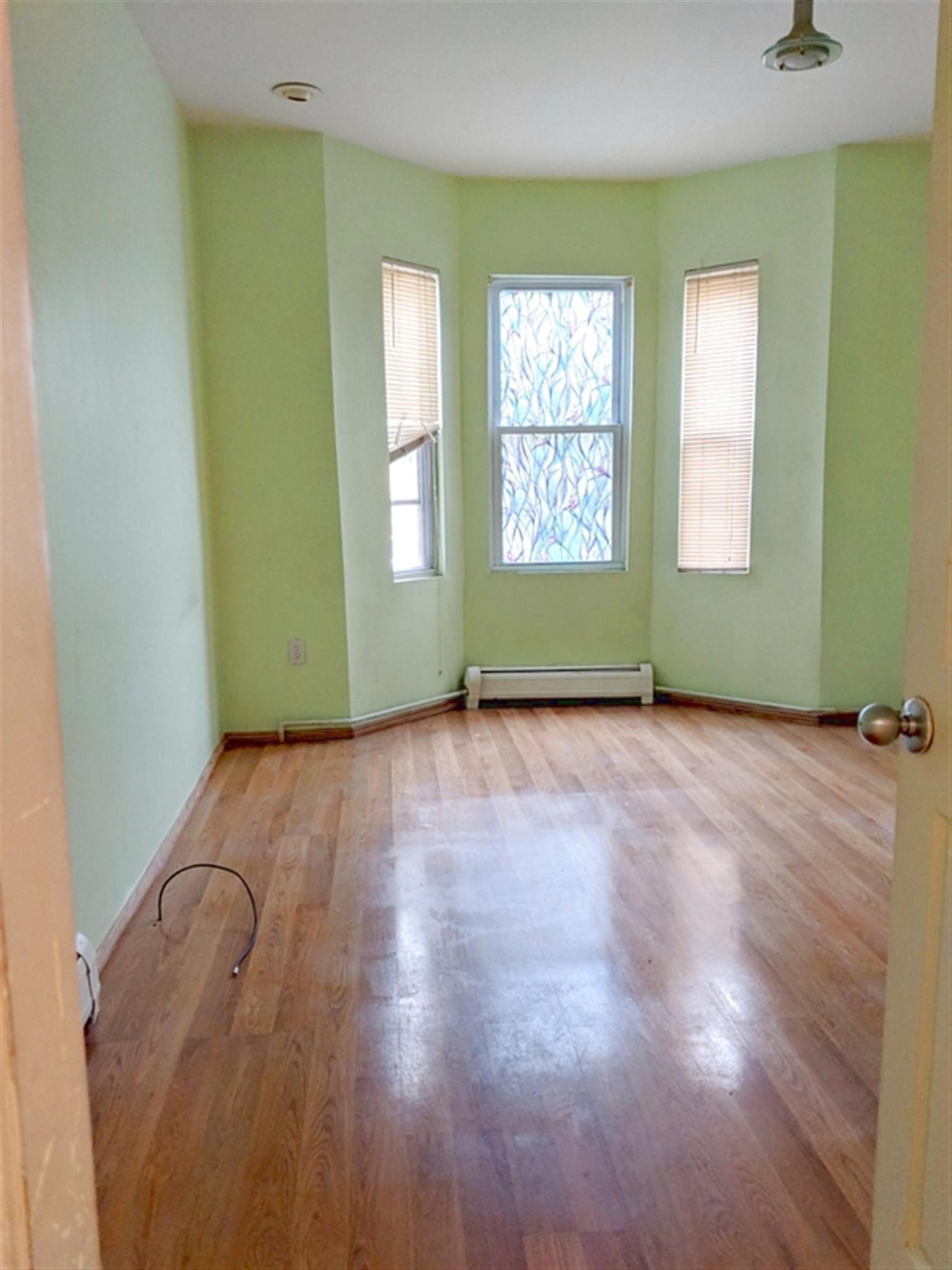 Building Photo - 741 Somerville Ave