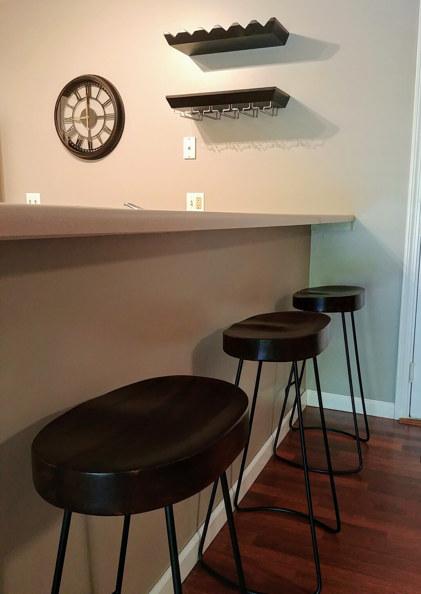 Building Photo - 386 Hildred Dr