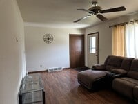 Building Photo - 2427 Mallard Dr