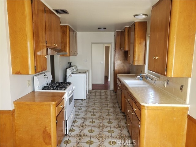 Building Photo - 1151 E Puente St