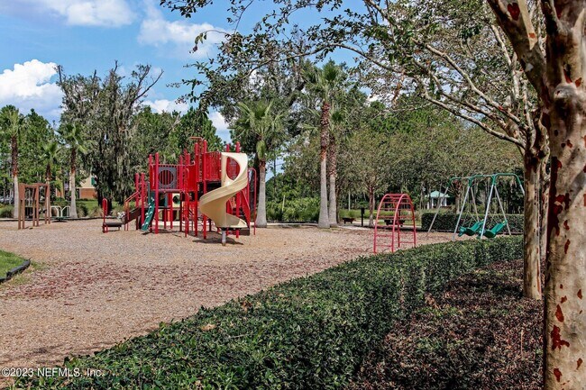 Building Photo - 4220 Plantation Oaks Blvd