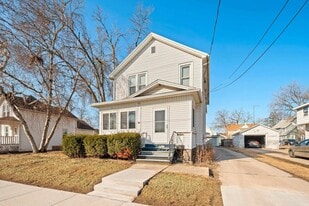 Building Photo - 841 Cherry St