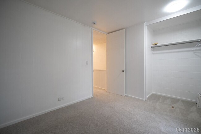 Building Photo - 2bd / 1ba / 1 parking Condo in Makakilo Gardens 2, Kapolei