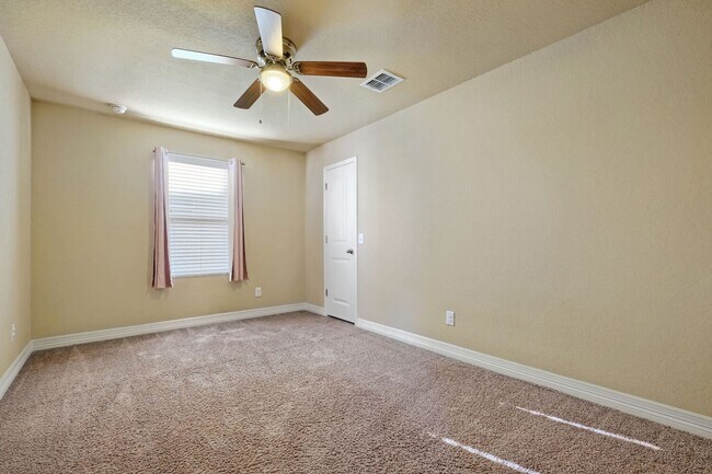 Building Photo - First time rental!