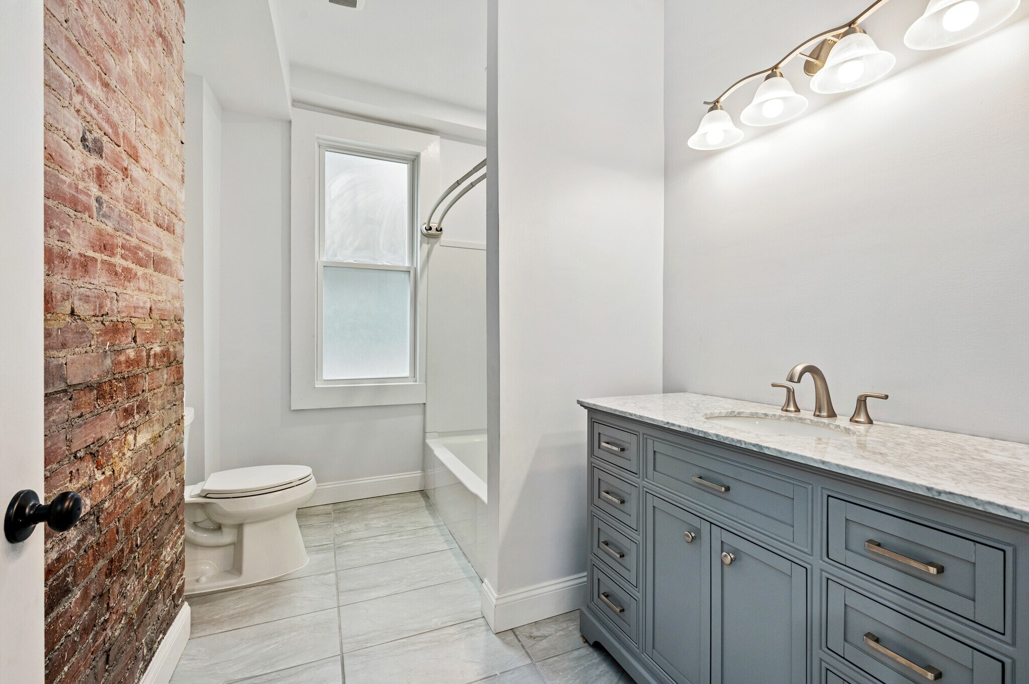 Building Photo - 316 Laurel St