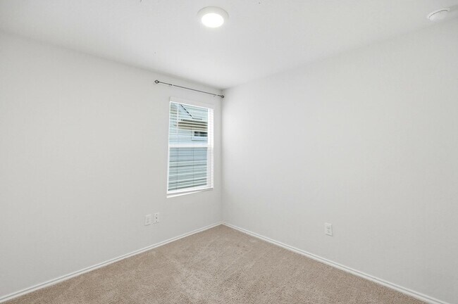 Building Photo - 1009 Marvin Wy