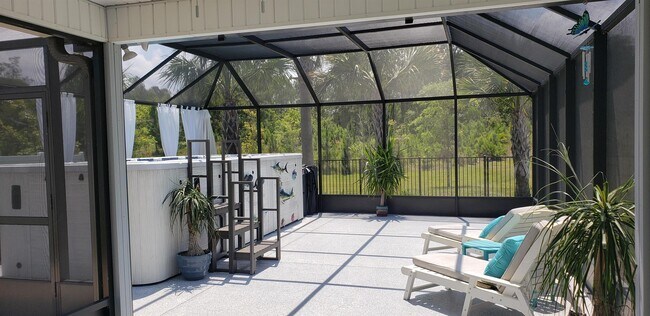 Building Photo - 602 Crescent Key Dr