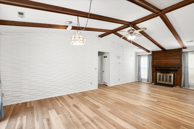 Building Photo - 1607 Burnley Dr
