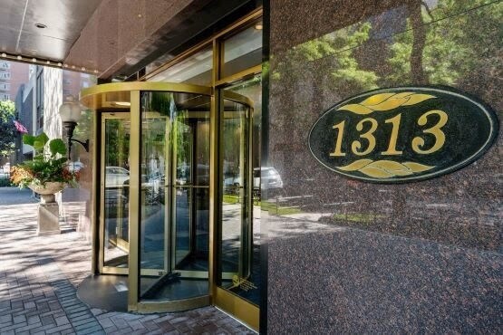 Building Photo - 1313 N Ritchie Ct