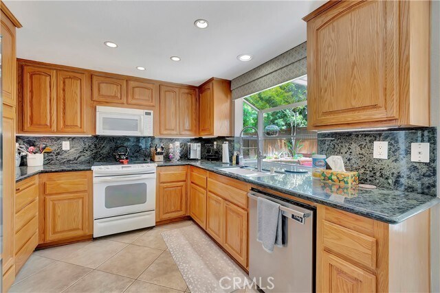 Building Photo - 23941 Frigate Dr