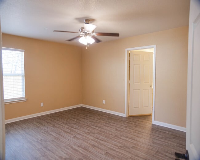 Building Photo - 3008 Finley St