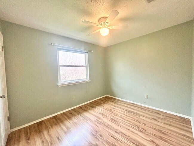 Building Photo - Spacious & Cozy 3/BR 2/BA Single Family Home in Austin!