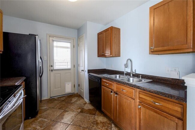 Building Photo - 12808 Chime Dr