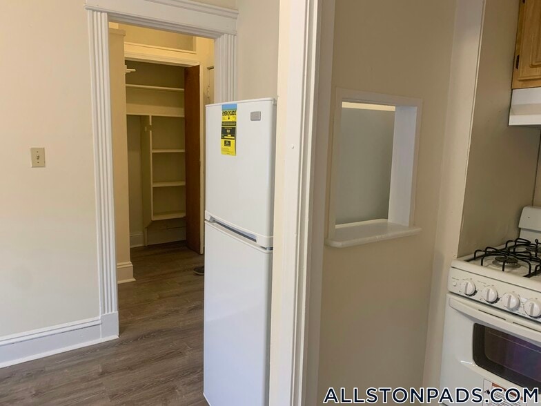 Building Photo - 1148 Commonwealth Ave