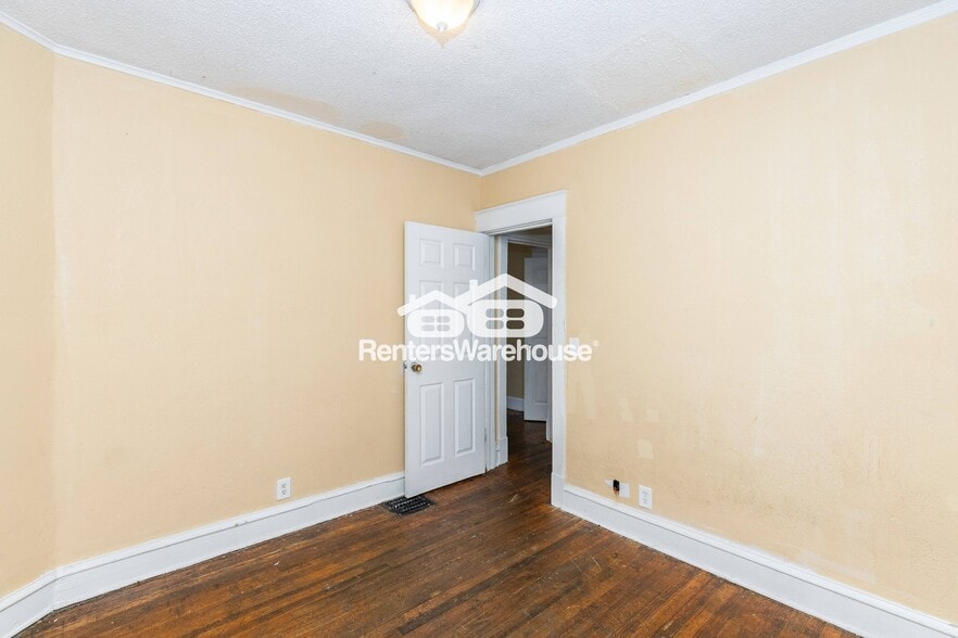 Building Photo - 4038 Bellefontaine Ave