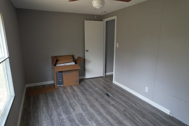 Building Photo - 16428 Jireh Rd