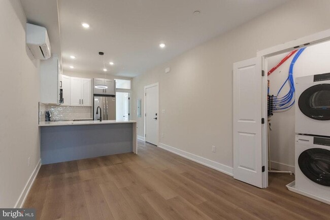 Building Photo - 3849 Fairmount Ave