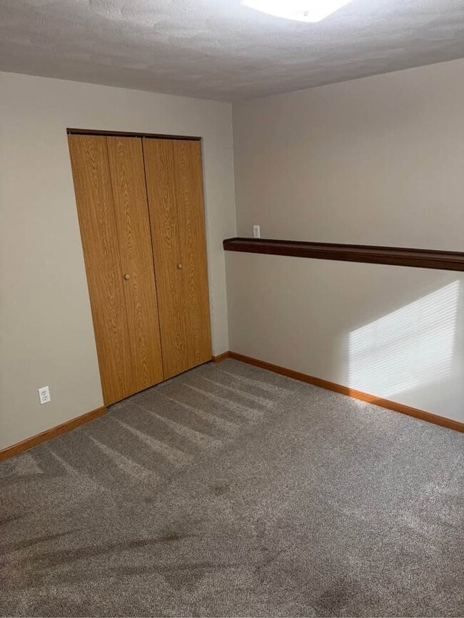 Building Photo - 2245 N Cedar Ave