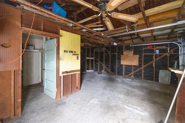 Building Photo - 3904 El Campo Ave