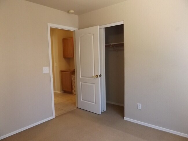 Building Photo - COMING SOON WITH A PRIVATE POOL IN GREAT GILBERT LOCATION!!!!
