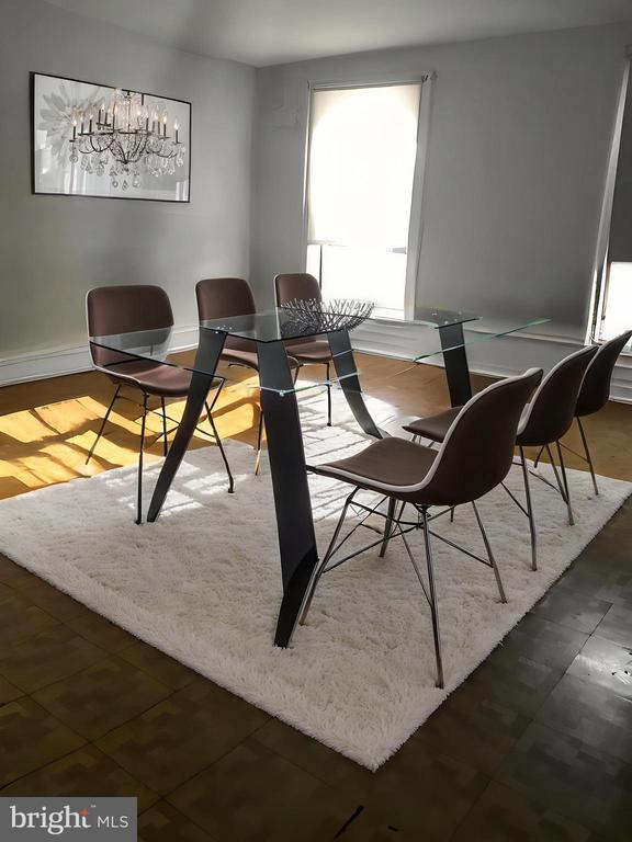 Building Photo - 5700 Delancey St