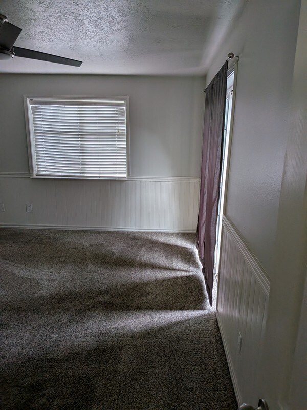 Building Photo - 1255 W 1520 N