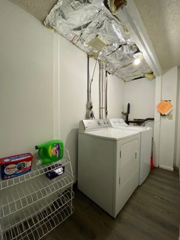 Building Photo - 18417 E Bow Ave