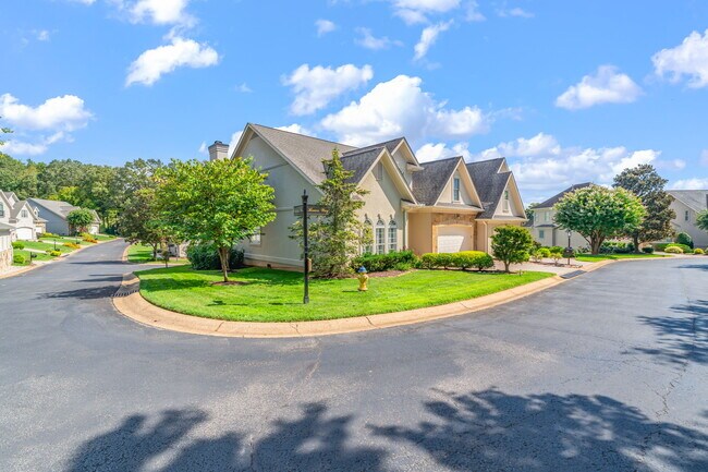 Building Photo - 9230 Honors Way