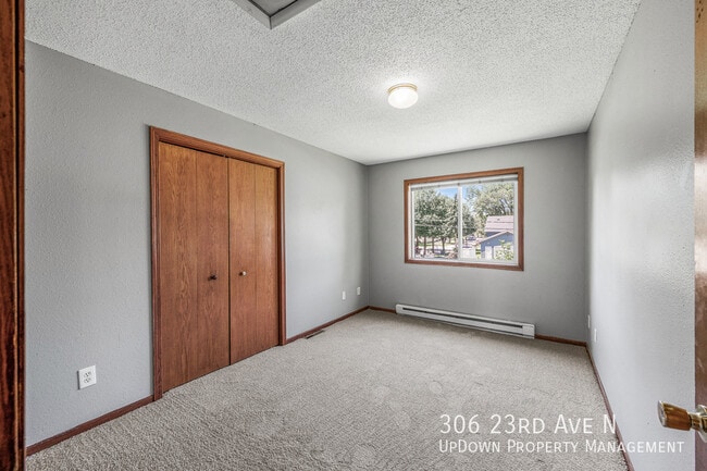 Building Photo - 306 N 23rd Ave